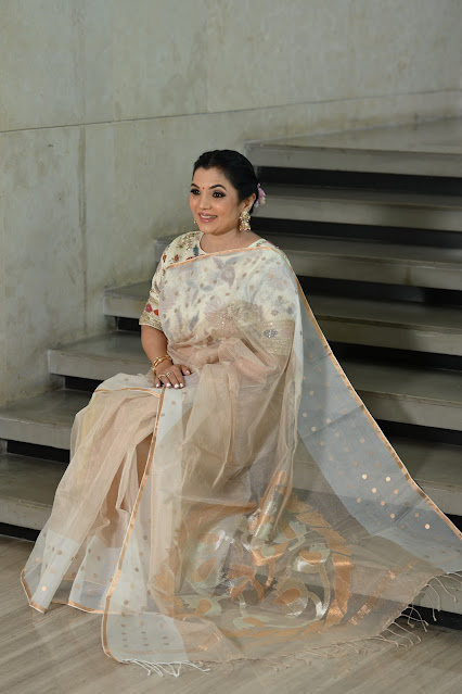 Gold Kora silk saree with a magnificent pallu