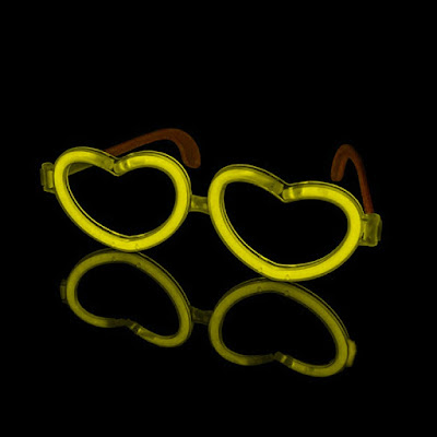 Gafas luminosas con forma de corazón