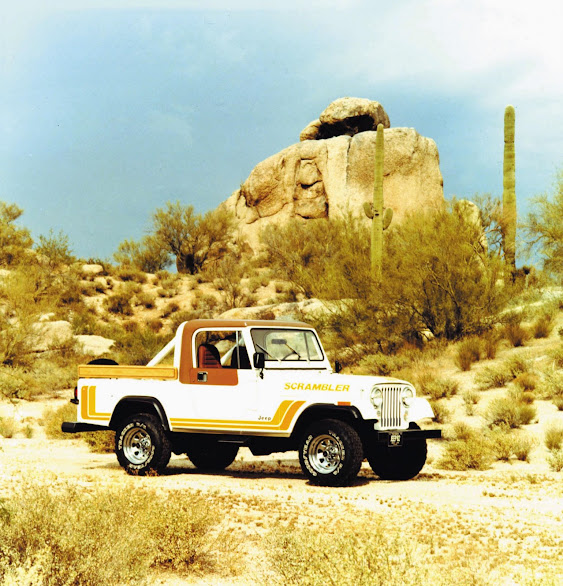 Jeep Scrambler CJ-8 1982 (1)