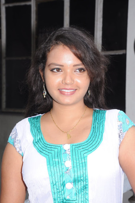 pavina latest photos