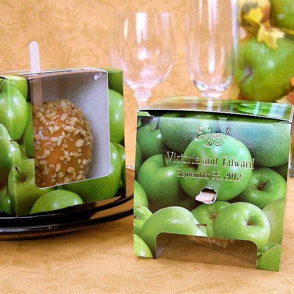  wedding favor ideas 4 x 4 Personalized Green Granny Smith Apple Boxes