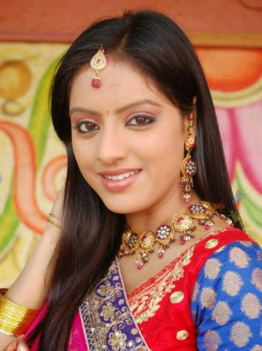 Dipaka singh Tv serial Diya aur baati hum wallpaper pictures pics Dipaka singh Tv serial Diya aur baati hum wallpaper pictures pics 