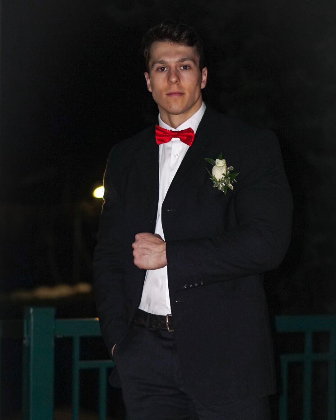 fit-suit-handsome-gentleman-paul-unterleitner-hot-young-masculine-guy-tux