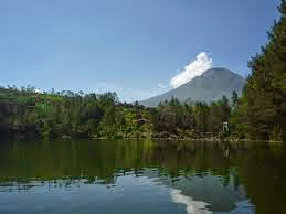 http://cityhyangdiengtour.blogspot.com/2014/08/menjer-lake_24.html
