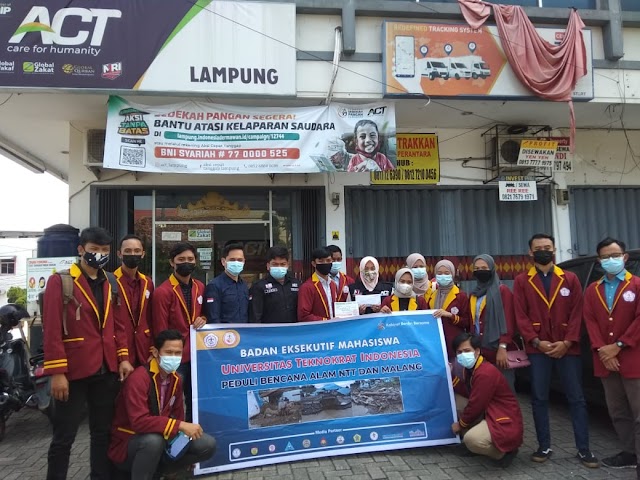 Universitas Teknokrat Indonesia Serahkan Donasi Untuk Bencana NTT dan Malang Melalui ACT Lampung