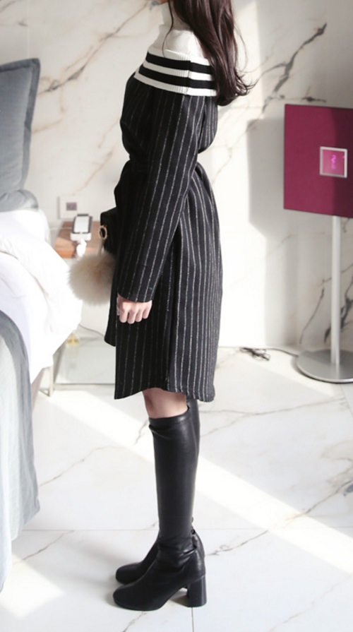 Layered Long Sleeves Shift Dress With Strap