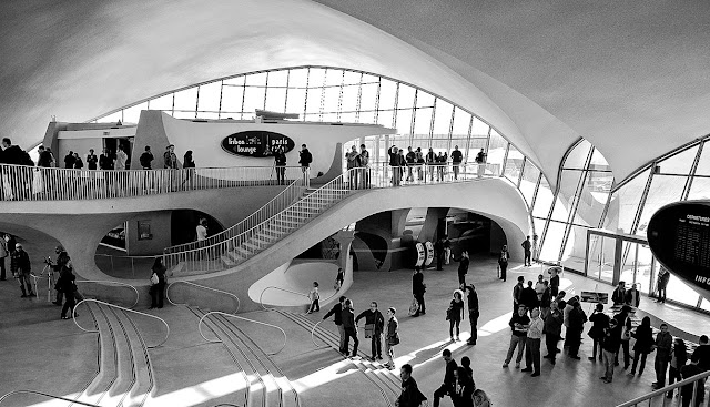 Terminal TWA Aeropuerto JFK en New York | Eero Saarinen | Planta + sección + fotos