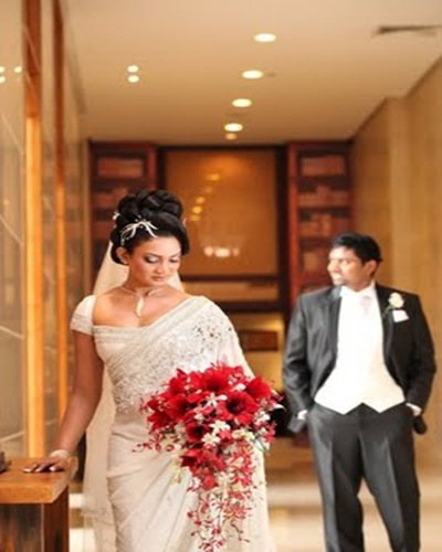 Nadini Premadasa - Sri Lankan Cute Female Singer Wedding Pics