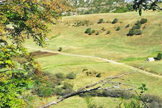 Vista del denominado camino del sol que atraviesa el valle