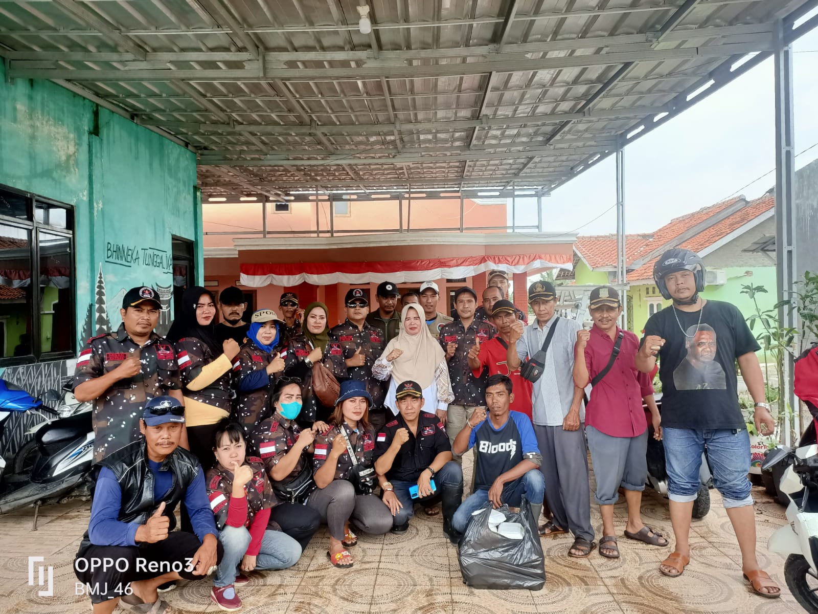 Banjir Kepung Kabupaten Bekasi : Grib Jaya Kecamatan Babelan Giat Baksos Korban Banjir
