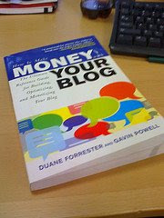 make money by blogging