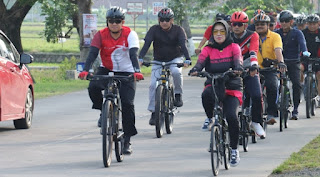 Tingkatkan Sinergitas, Bupati Didampingi Dandim dan Kapolres Sukoharjo Gowes Bersama