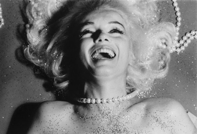 Marilyn Monroe feliz