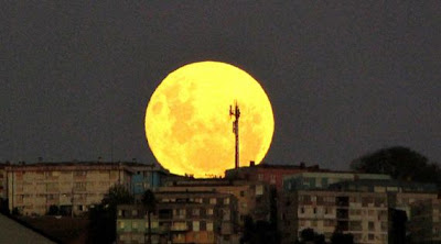 Supermoon Photos From Around The World Seen On  www.coolpicturegallery.us