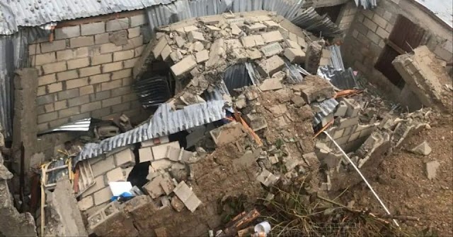 2 viviendas destruidas por fuertes lluvias Monte Bonito en PLC