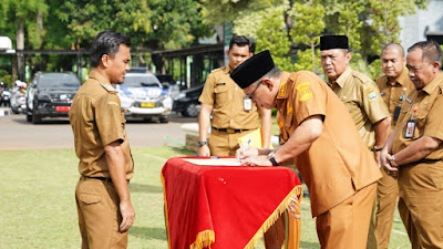 Lantik Ratusan Pejabat, Helldy Minta ASN Netral Tapi Tetap Cerdas Menjadi Pemilih