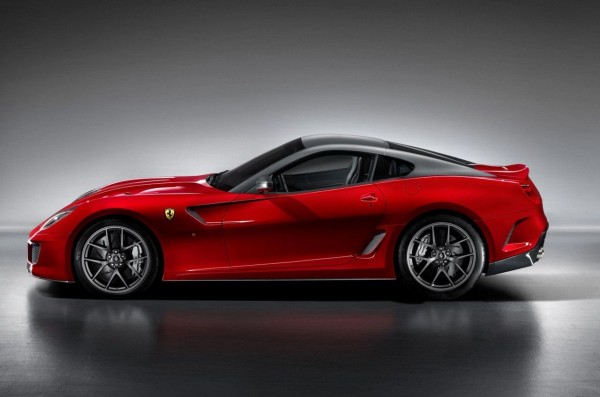 The 599 GTO weights just 1495kg With a weight to power ratio of 223kg hp