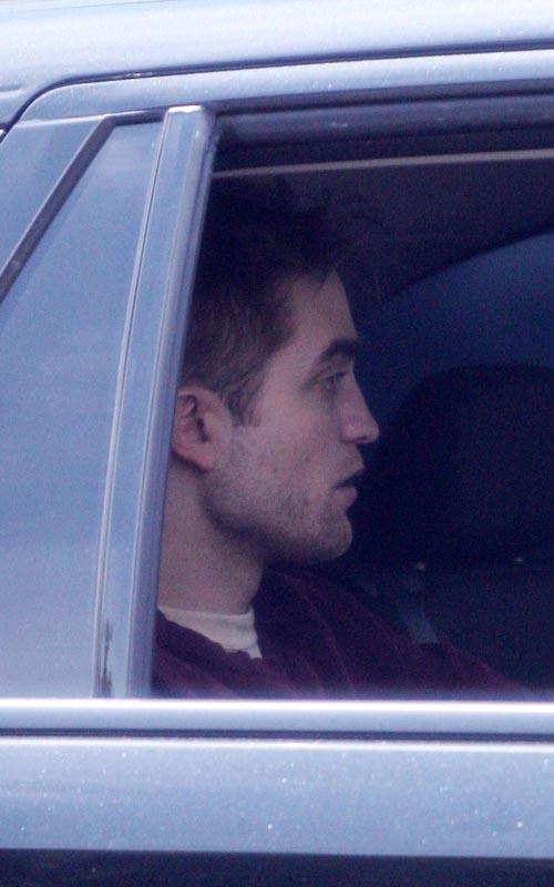 robert pattinson ugly in real life. I love Robert Pattinson. He could shave his head And it wouldn#39;t matter to me. The BEAUTIFUL. Bye for now. ♥♥♥. ***Foam Flood Alert***