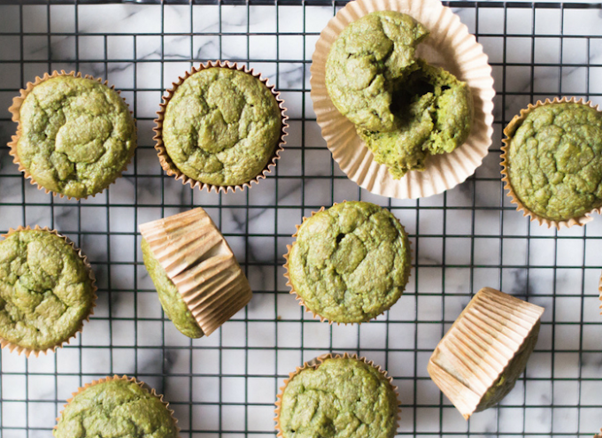 Easy Oatmeal Green Smoothie Muffins #desserts #cakerecipe #chocolate #fingerfood #easy