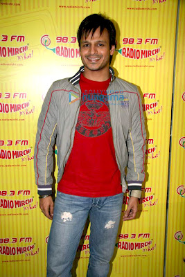 Vivek Oberoi promotes Prince on Radio Mirchi 98.3 FM image