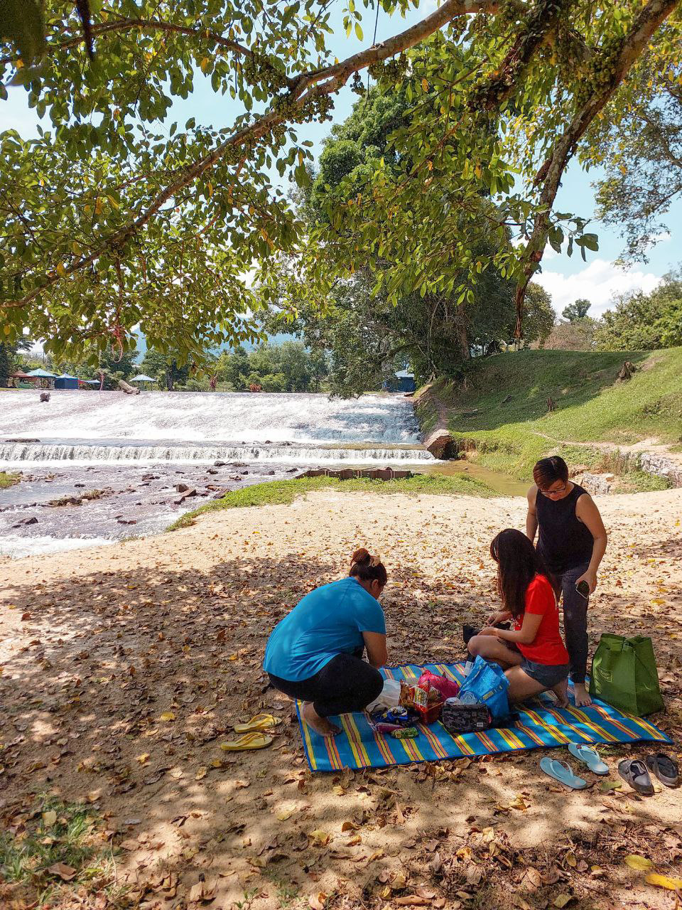 Picnicking in Ampang Pecah | Ummi Around Malaysia