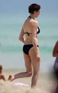 Anne Hathaway, Princess Diaries, Anne Hathaway bikini pic, Miami, Miami Beach, Miami luxury Hotels, Travel to Miami luxury hotel, Travel to Miami tour, Travel to Miami Beach