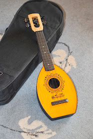 Schoenhut Oak Mahogany Ukulele