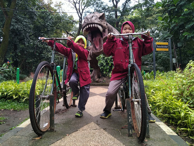 Bandung Has Lansia Park Too