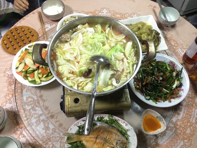 【過年傳統系列】除夕-早上祭拜祖先與供奉的神明-晚上團圓飯