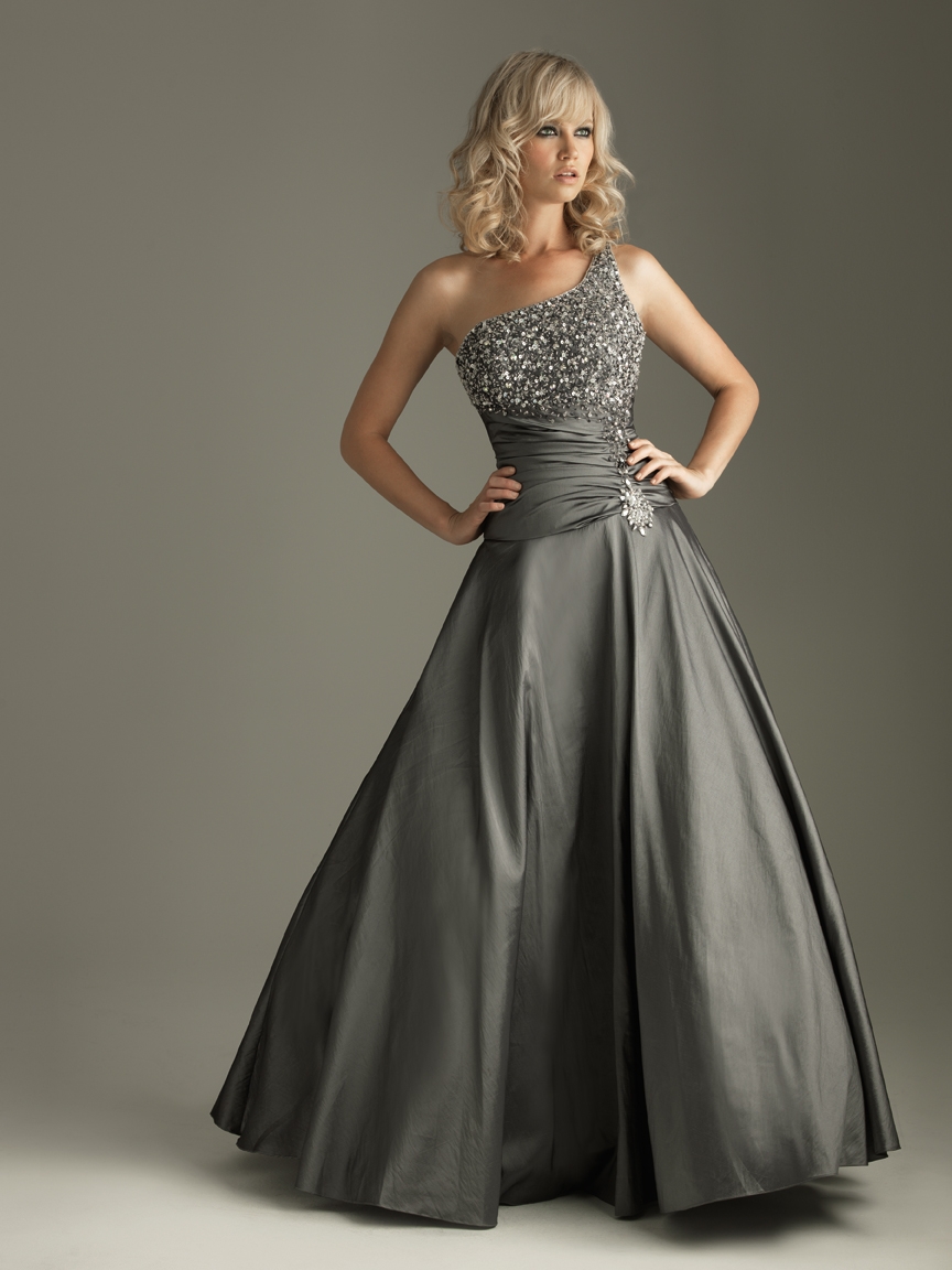 Photos Gallery For Fun: Prom Dresses