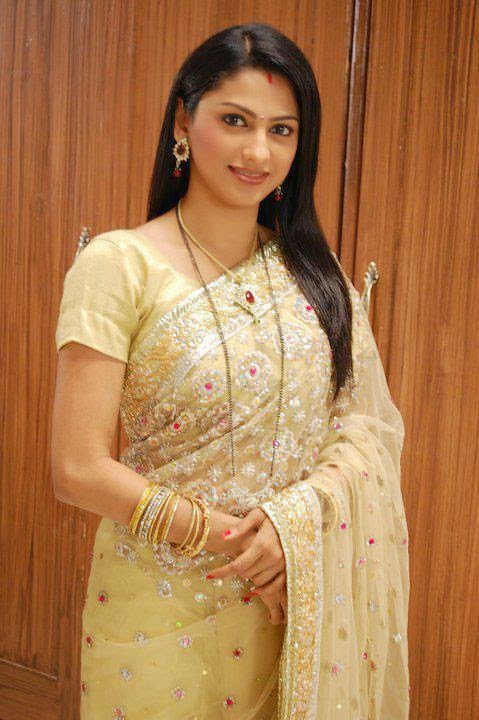 Rucha Hasabnis HD wallpapers Free Download