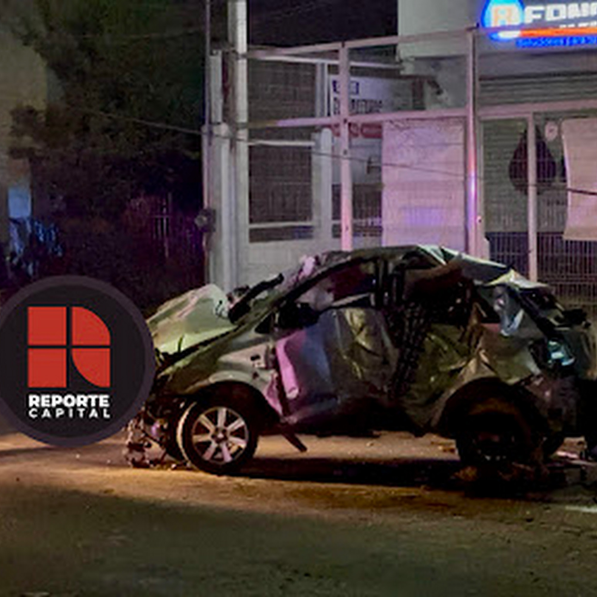 Fatal accidente acaba con la vida de un joven en Toluca. 