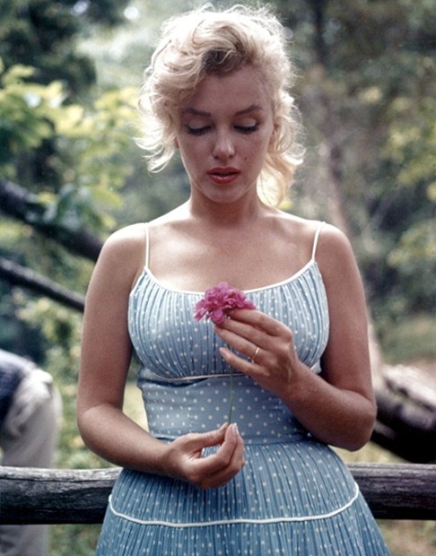 Annex - Monroe, Marilyn_274_thumb[2]