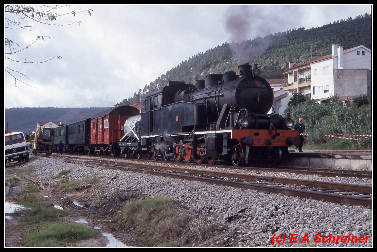 Os Caminhos De Ferro O Comboio Historico Na Linha Da Beira Baixa Outubro 02