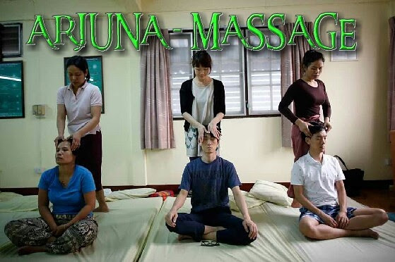 FOTO TERAPIS WANITA ARJUNA MASSAGE PIJAT PANGGILAN 