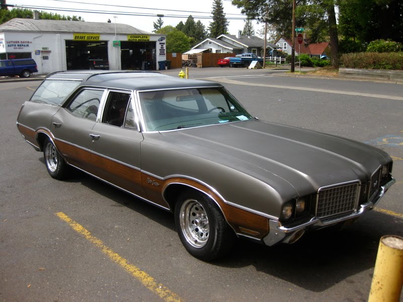 1972 Oldsmobile Vista Cruiser Wagon