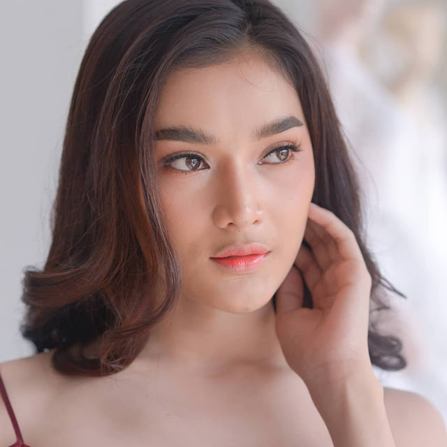 Thanyada Kunpaipuen – Most Beautiful Transgender Model Thailand Instagram