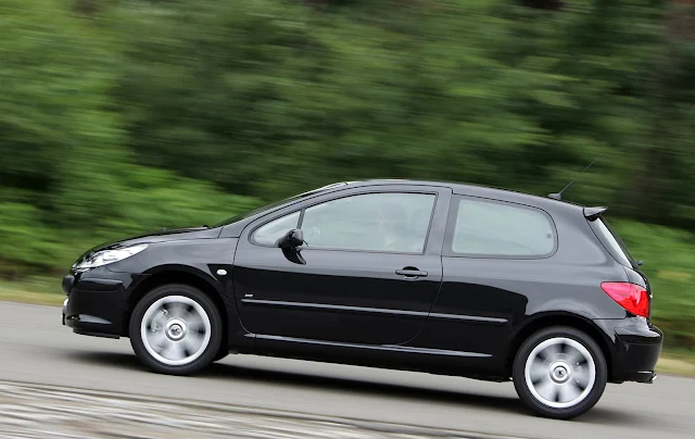 car of the year peugeot 307