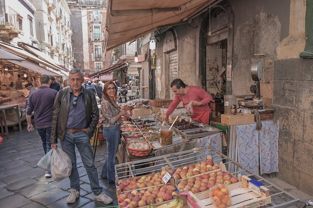 fare la spesa al mercato di catania