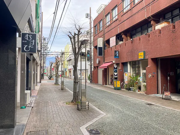 富士本町通りの路地裏にひっそり佇む喫茶店『十夢』