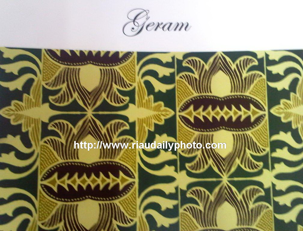 tengku syahri redho RAGAM MOTIF  DAN CORAK DESAIN BATIK  RIAU