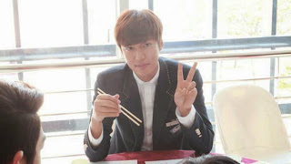 Đoàn làm phim "The Heirs" được nhận rất nhiều quà từ fan của Lee Min Ho