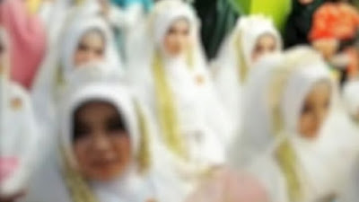 Peserta Nikah Massal di Pesantren Ini Baru Tahu Pasangannya 10 Menit Sebelum Akad, Netizen: Nikah Kok Rasa Mystery Box?