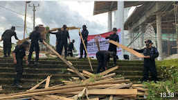 Jelang Hari Bhayangkara ke - 76, Brimob Bone Bhaksos Sasar Rumah Ibadah