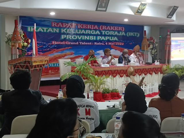 Pembukaan Rapat Kerja Ikatan Keluarga Toraja (IKT) Provinsi Papua