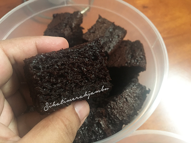 Resepi Kek Coklat Superb Moist Mudah Je  Blog 
