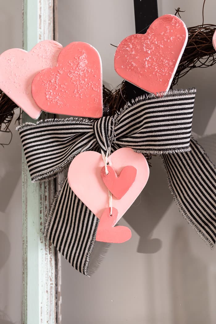 Valentine Decorations: DIY Cookie Cutter Clay Valentines Garland -  Tutorial! - Making Things is Awesome