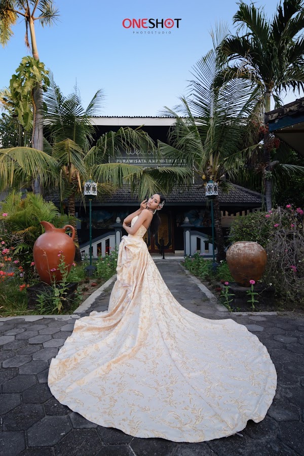 Gown Photoshoot Feat Sewa Gaun Kebaya Jogja