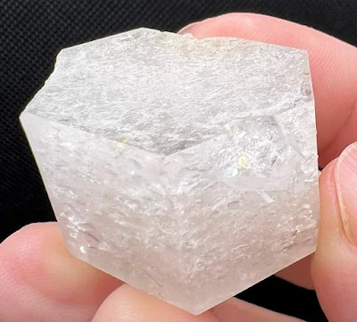 Goshenite crystal