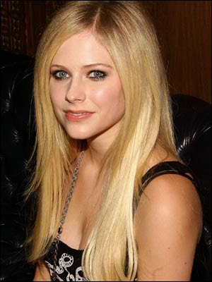 avril lavigne 2010. Avril Lavigne early life 2010